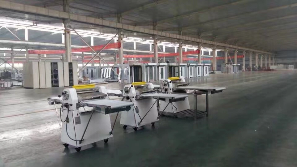 Kitechen Machine Dough Processing Sheeter for Pizza Croissant Pastry Baking